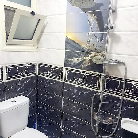 Sea And Montaza Palace View 2 Bedrooms Apartment Alexandria,2 Full Bathrooms, With 2 Ac And 1 Stand Fan, Free Wifi , Available All Year Days With 3 Heavy Blankets Exterior photo