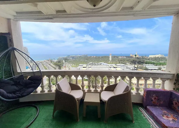 Sea And Montaza Palace View 2 Bedrooms Apartment Alexandria,2 Full Bathrooms, With 2 Ac And 1 Stand Fan, Free Wifi , Available All Year Days With 3 Heavy Blankets