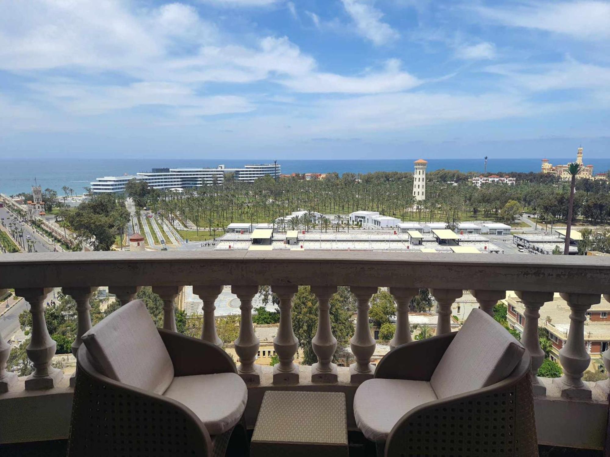 Sea And Montaza Palace View 2 Bedrooms Alexandria,2 Full Bathrooms, With 2 Ac And 1 Stand Fan, Free Wifi , Available Year Days With 3 Heavy Blankets Apartment *