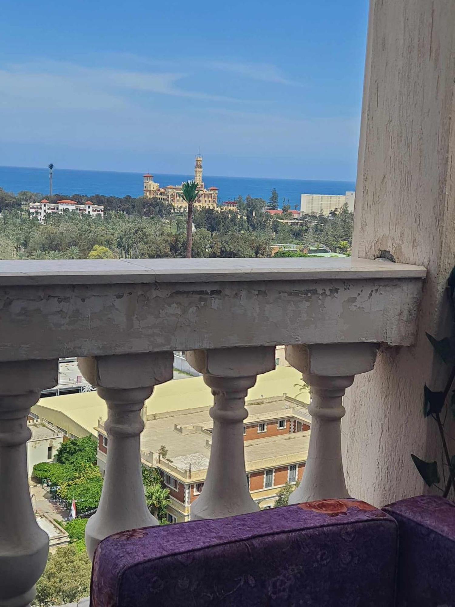 Sea And Montaza Palace View 2 Bedrooms Alexandria,2 Full Bathrooms, With 2 Ac And 1 Stand Fan, Free Wifi , Available Year Days With 3 Heavy Blankets