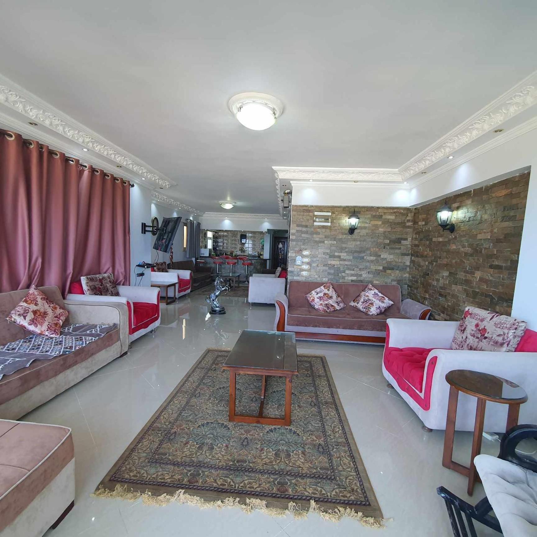 Apartment Sea And Montaza Palace View 2 Bedrooms Alexandria,2 Full Bathrooms, With 2 Ac And 1 Stand Fan, Free Wifi , Available Year Days With 3 Heavy Blankets Alexandria