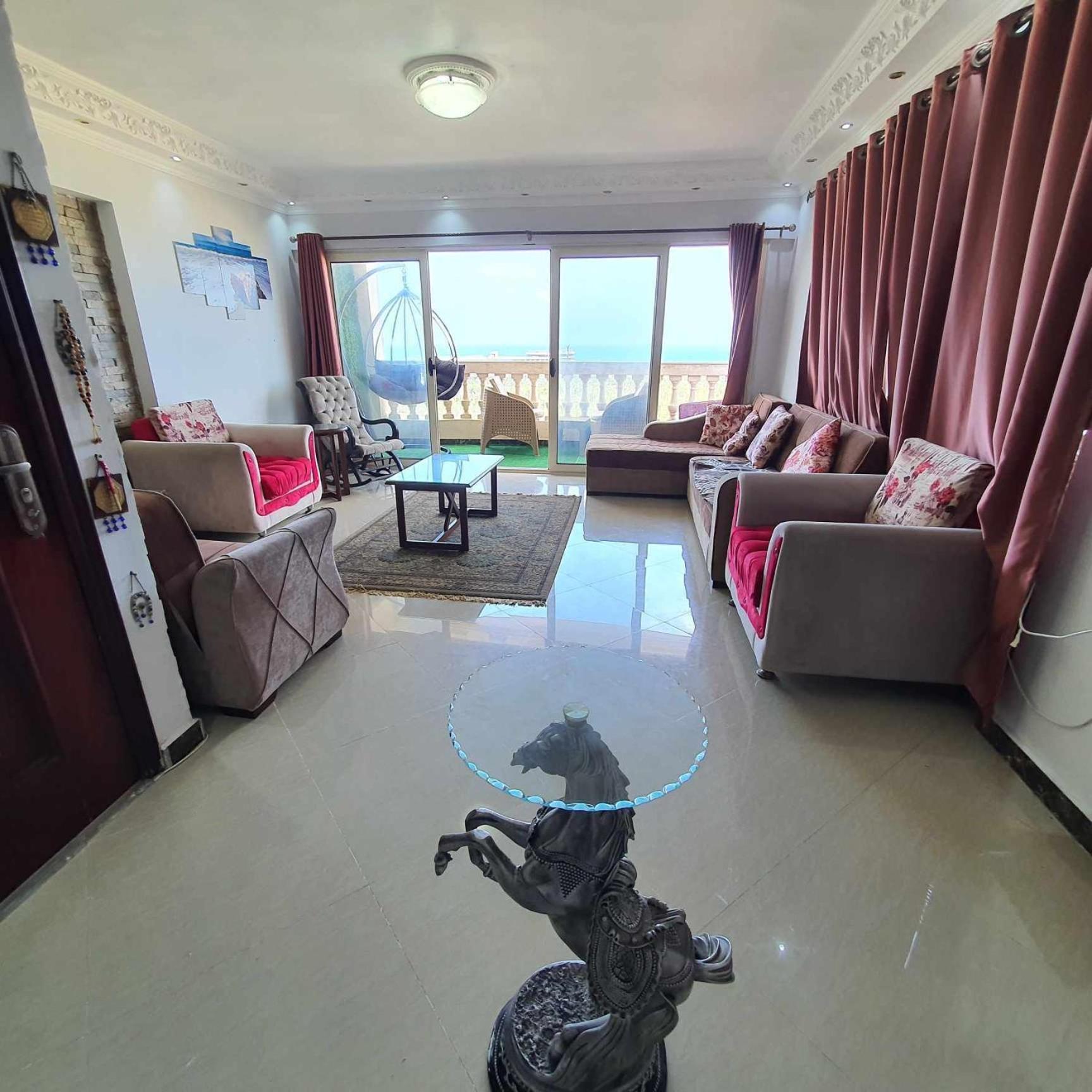 Sea And Montaza Palace View 2 Bedrooms Alexandria,2 Full Bathrooms, With 2 Ac And 1 Stand Fan, Free Wifi , Available Year Days With 3 Heavy Blankets Apartment
